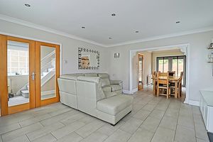 Living Room- click for photo gallery